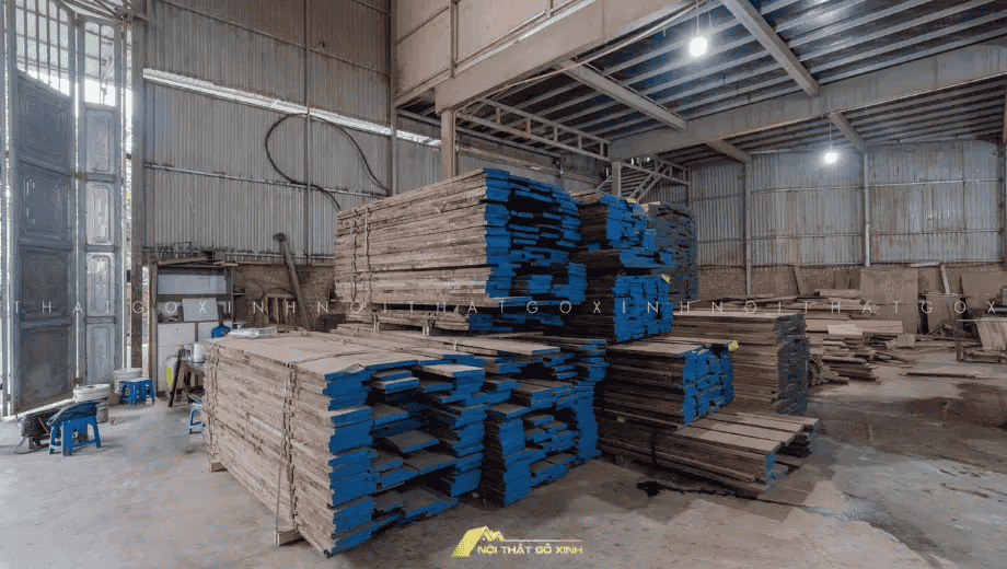 Những sai lầm khi chọn đơn vị thi công gỗ óc chó cần tránh
