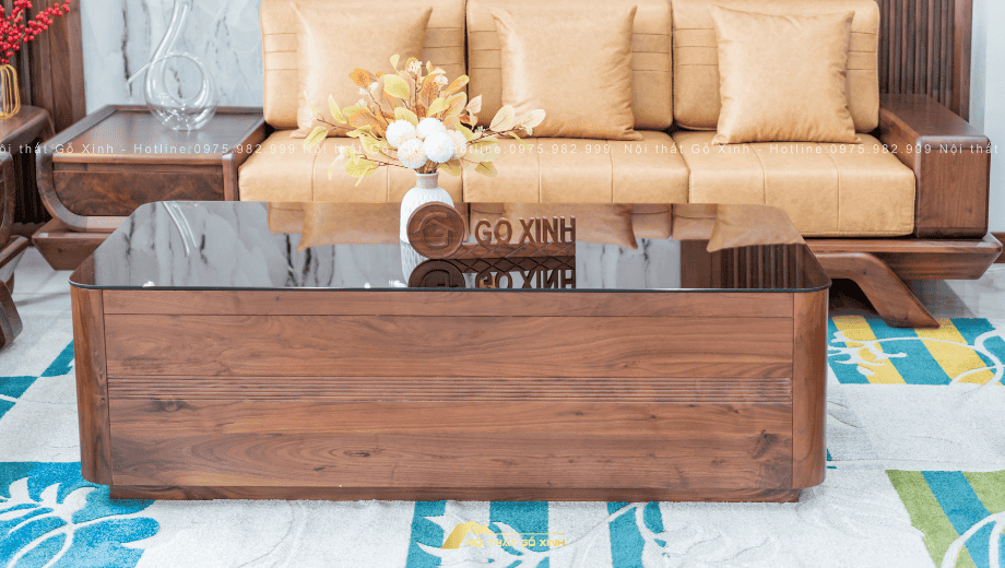 Phòng khách biệt thự sang trọng hơn với gỗ óc chó