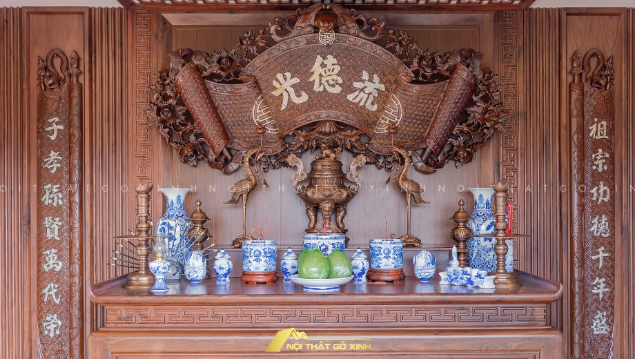 Trang trí bàn thờ gia tiên