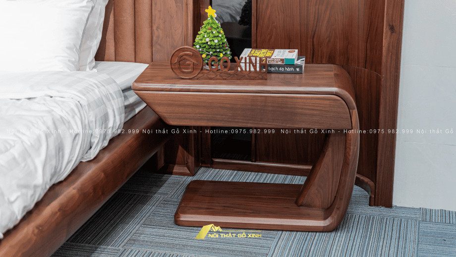 Táp đầu giường gỗ óc chó giúp phòng ngủ trở nên tiện nghi hơn