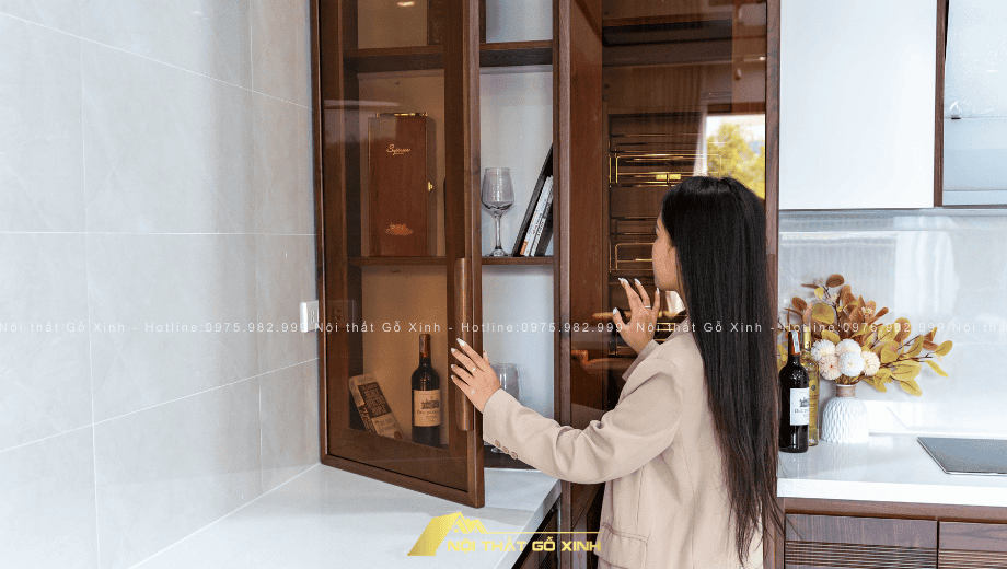 Báo Giá Tủ Bếp Gỗ Óc Chó Mới Nhất 2025