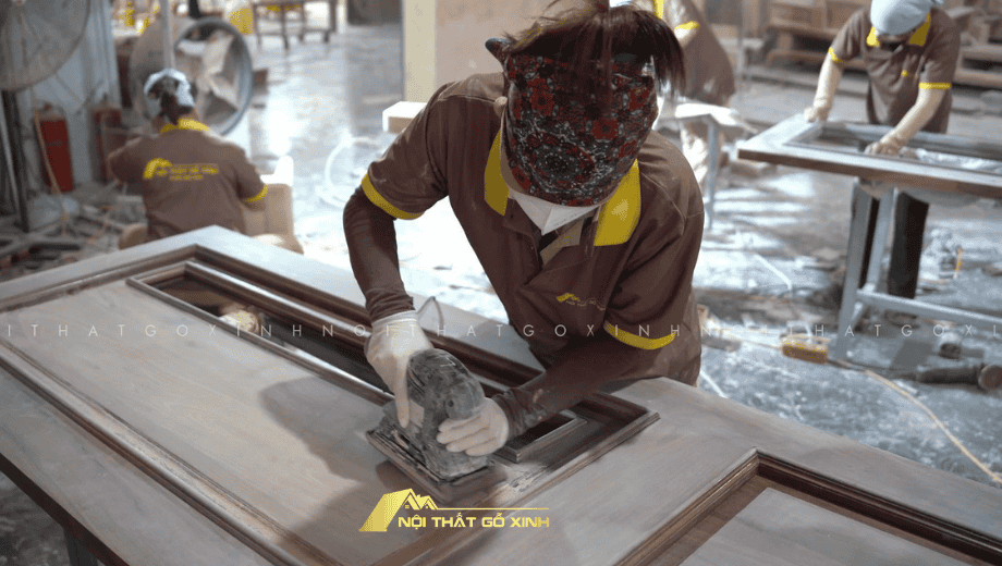 Sản xuất tại xưởng