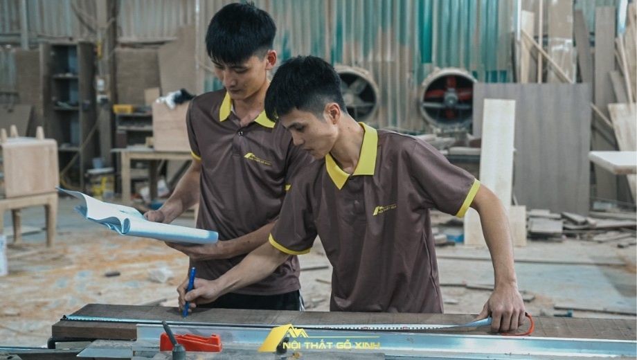 Thi công gỗ óc chó