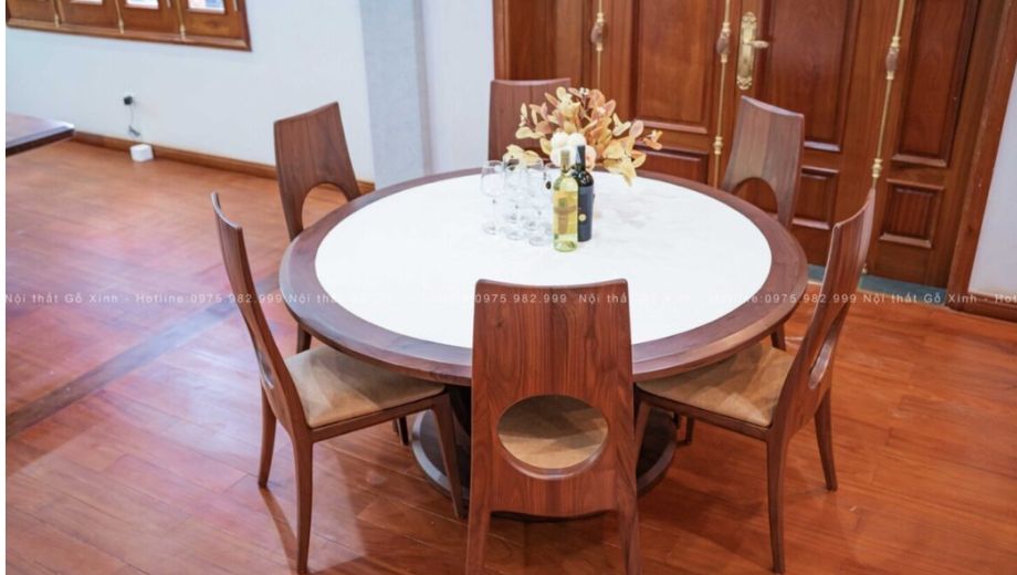 Mẫu bàn ăn tròn gỗ óc chó nhà Gỗ Xinh